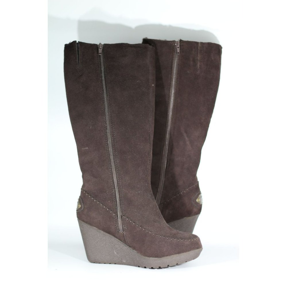 NWOT Size 8 Bearepaw Knee High Wedge Heeled Faux Fur Lined Boots